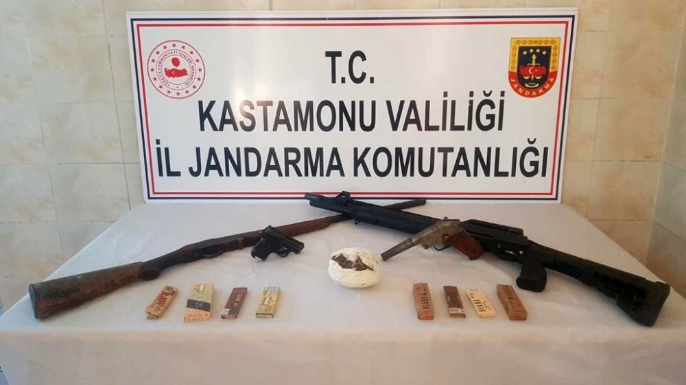 Jandarmanın uyuşturucu operasyonunda 5 kişi tutuklandı 