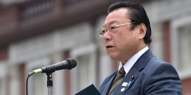 Japon bakandan görülmemiş istifa gerekçesi