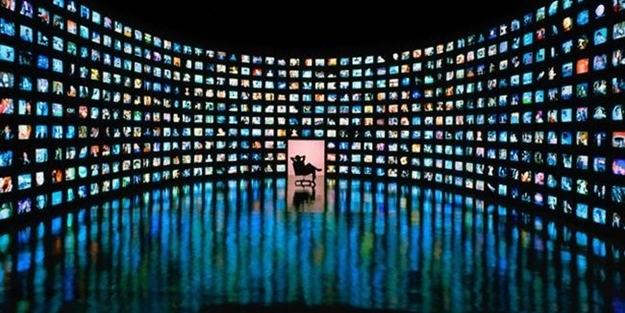 Japon devi, Türkiye'de 4 kanal satın aldı