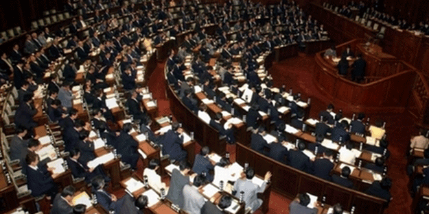 Japon Meclisi’nde deprem! Uzun bir aradan sonra ekonomi politikaları eleştirildi