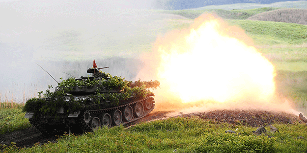 Bir kıtada tedirgin eden gelişme!140 bin askerle harekete geçiyorlar: Uçaklar, tanklar, füzeler