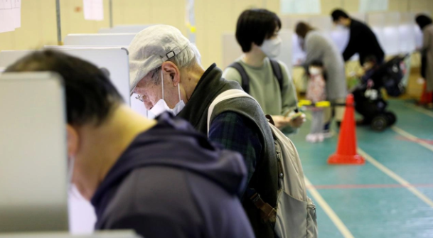 Japonya eski Adalet Bakanı Yardımcısından itiraf: 'Oyları satın aldım'