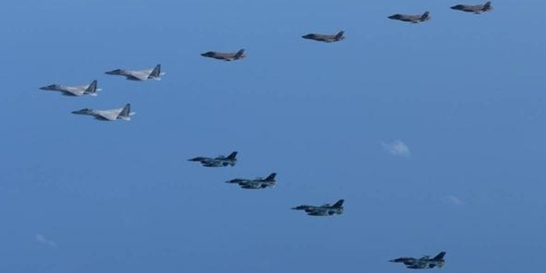 Japonya ile ABD'den ortak hava tatbikatı