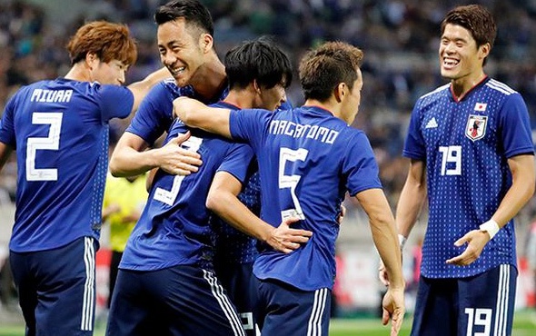 Japonya, Uruguay'ı devirdi