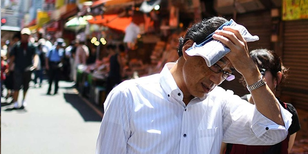 Japonya'da aşırı sıcaklar nedeniyle binlerce kişi hastaneye kaldırıldı