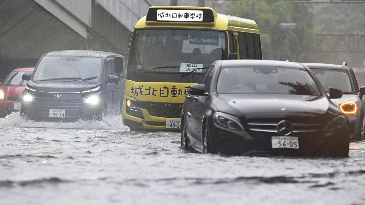 Japonya'da heyelan!