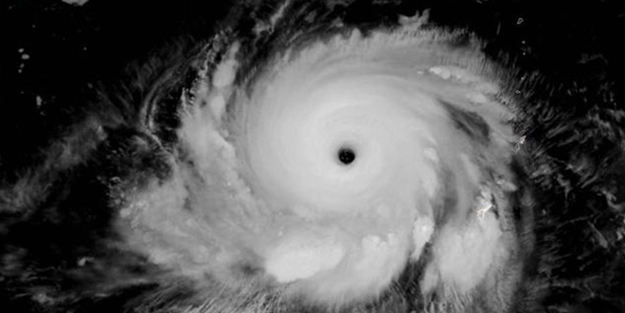 Japonya'da Mawar Tayfunu alarmı