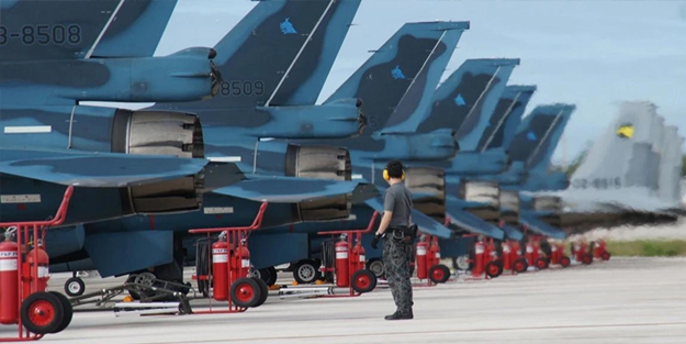 Asya ülkesinden elektronik savaş uçağı hamlesi! Özelliği dikkat çekti