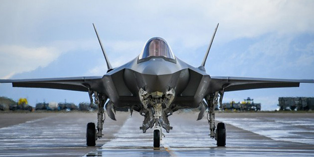 Japonya'dan F-35 hamlesi