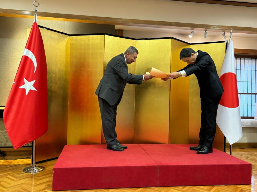 Afad müdürüne Japonya'dan İmparatorluk Nişanı