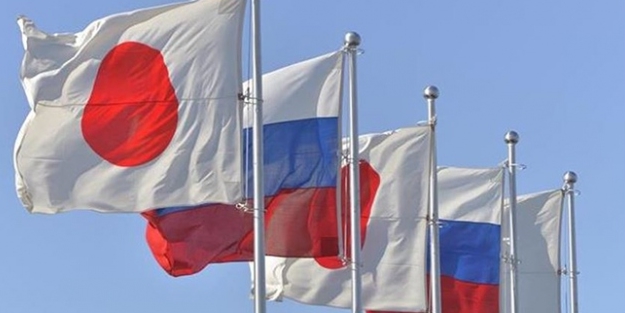 Japonya'dan Rusya'yı kızdıracak çıkış!