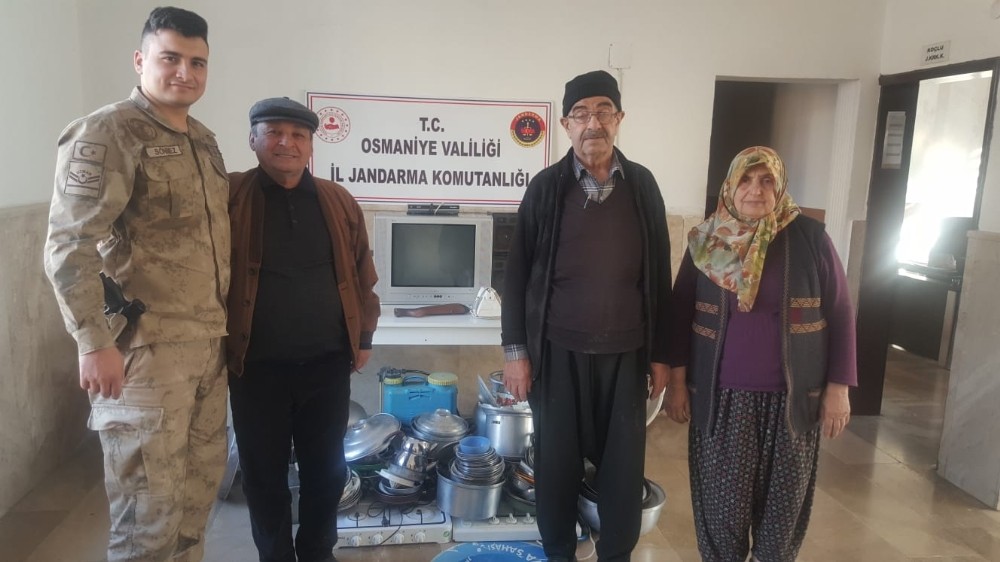 JASAT ekipleri 4 hırsızlık şüphelisini suçüstü yakaladı 