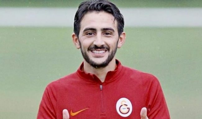 Jem Karacan'dan sürpriz imza