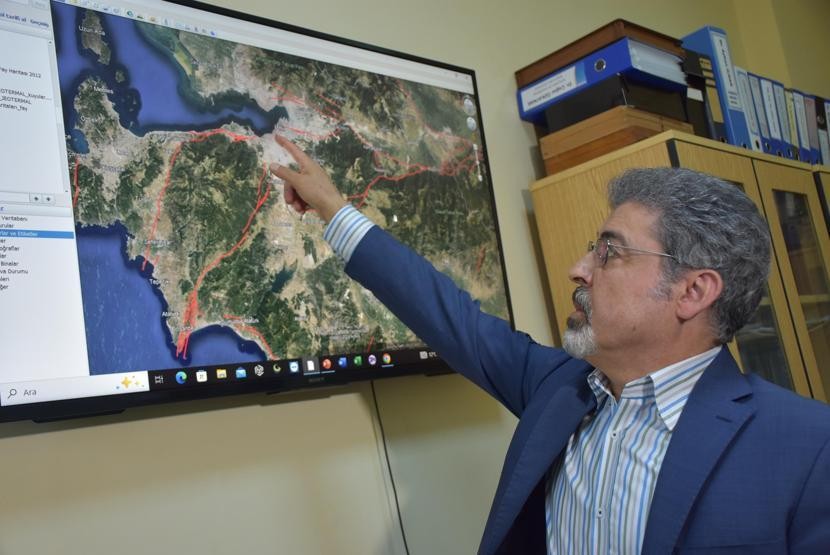 Jeoloji profesöründen TUZLA FAYI uyarısı! Fayın uzunluğu 50 km! 'Yakın bir zamanda kırılabilir'