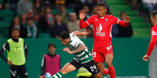 Jesus yanında bakın kimi getiriyor!