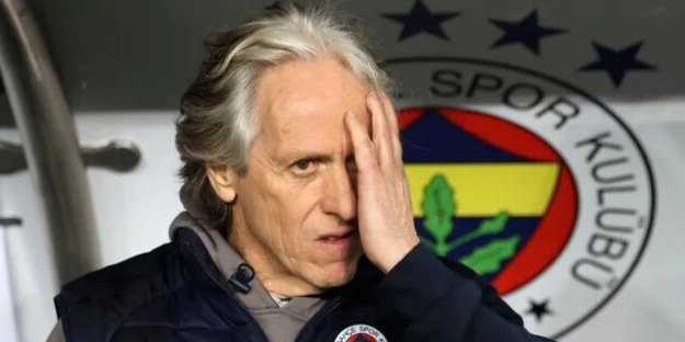 Jesus'a öyle bir saydırdı ki.. Kolay kolay kendine gelemez!