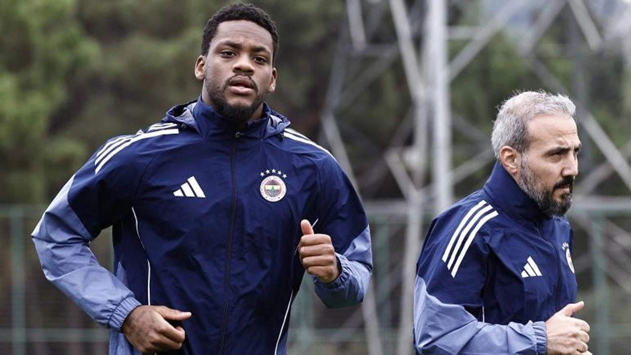 Jhon Duran sahalara döndü