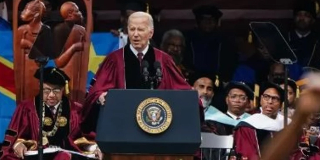 Joe Biden mezuniyet konuşması yaptığı sırada öğrenciler protesto etti! Kazan fena halde fokurduyor