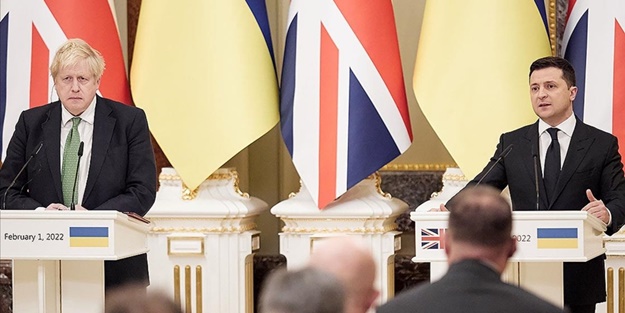 Johnson ile Zelenskiy'den kritik görüşme