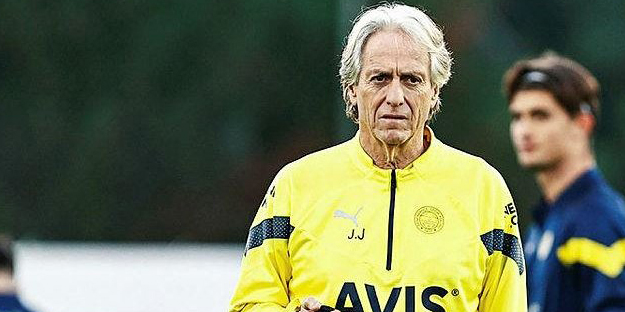 Jorge Jesus yine şaşırtacak! Sevilla maçına saatler kala...