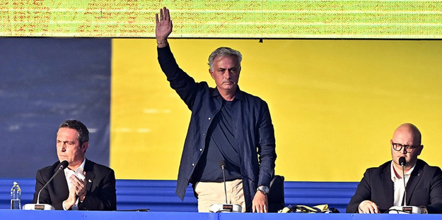 Jose Mourinho: Fenerbahçe forması artık bedenimin bir parçası