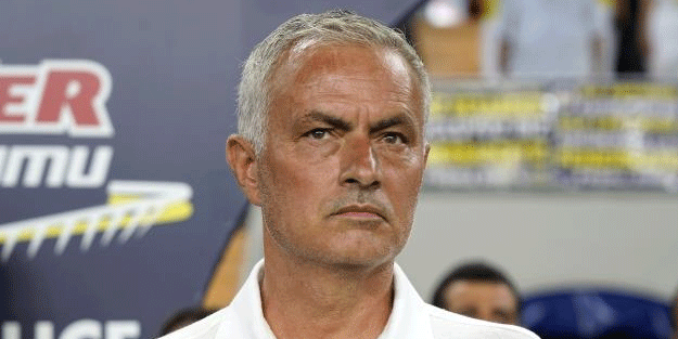 Mourinho, ligde ilk maçına 3 değişiklikle çıktı
