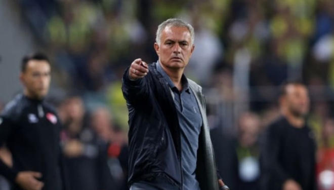 Jose Mourinho'dan derbi sonrası flaş çıkış: Çok salakça...