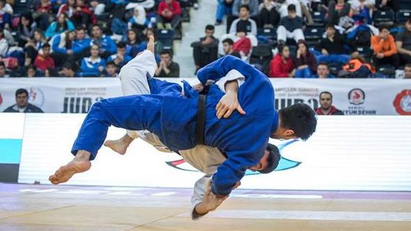 Judo Şampiyonasının il sıralamasında Kocaeli birinci oldu
