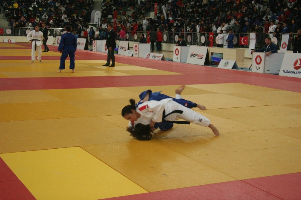 Judo Türkiye İşitme Engelliler Şampiyonası, Kilis’te başladı 