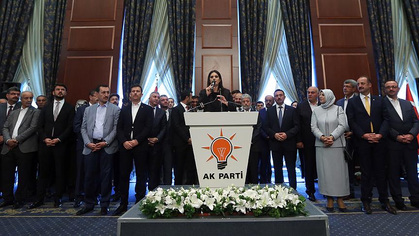 Jülide Sarıeroğlu: Türkiye olarak bizi yolumuzdan alıkoyamayacaklar