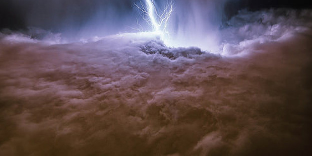 Jüpiter'deki şimşeklerin sırrı çözüldü