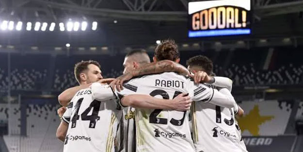 Juventus geriden gelip Lazio'yu devirdi