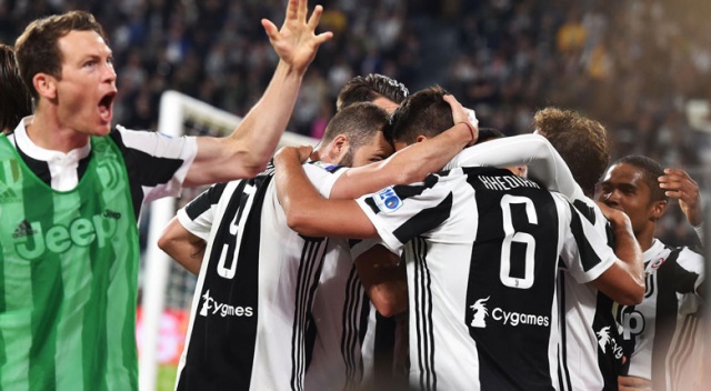 Juventus ikinci yarı açıldı! 3-1