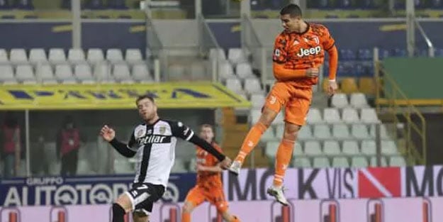 Juventus, Parma deplasmanında şov yaptı