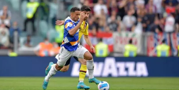 Juventus, son dakika golüyle beraberliği aldı