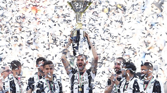 Juventus'tan 'tarihi' şampiyonluk
