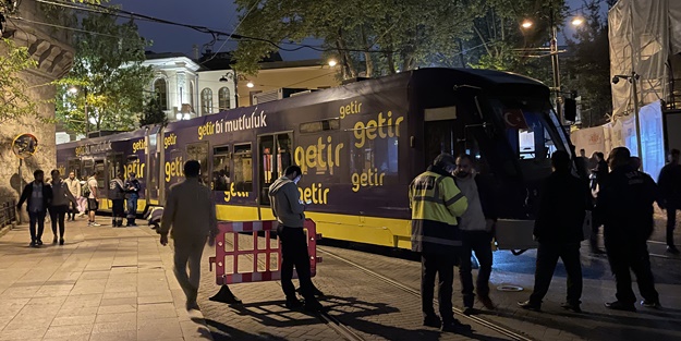Kabataş-Bağcılar tramvayı raydan çıktı