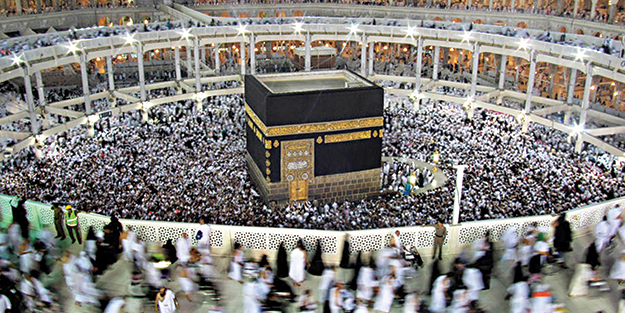 Kâbe’de eller Gazze için açıldı
