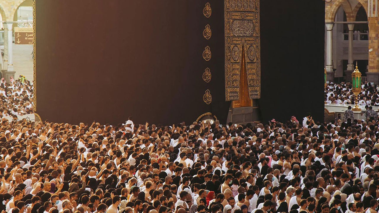 Kabe'de herkes Gazze'ye dua, İsrail'e beddua etti!