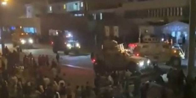 Kabil Havalimanı'nda izdiham çıktı