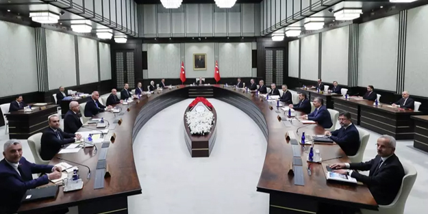 Kabine yarın toplanıyor! Gözler Beştepe'de: Masadaki kritik ana başlıklar! Enflasyon, zam, vergi...