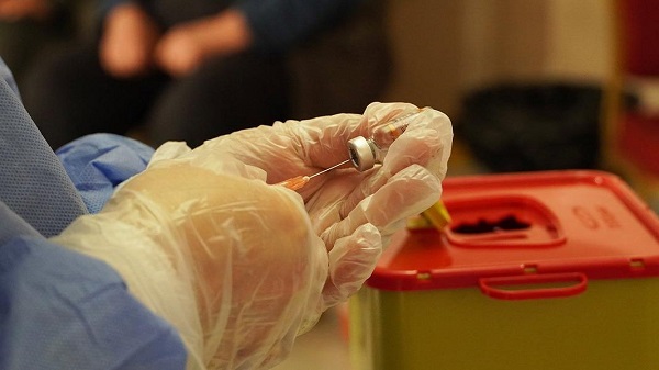 Kaç yaşa korona aşısı yapılıyor? 65 yaş üstü aşı randevusu al