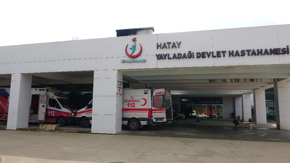 Kaçak göçmen taşıyan araç takla attı: 7 yaralı 