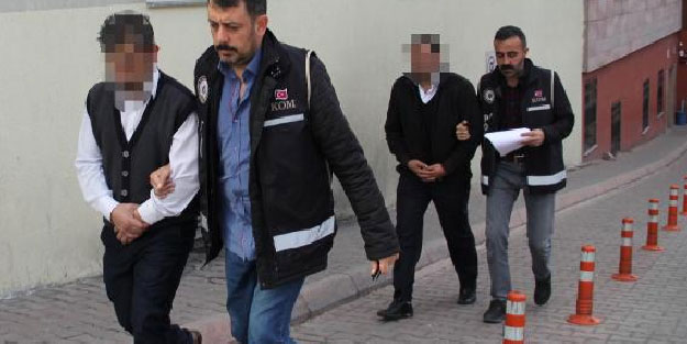 Kaçak göçmen taşıyan otobüsün 2 şoförü serbest bırakıldı