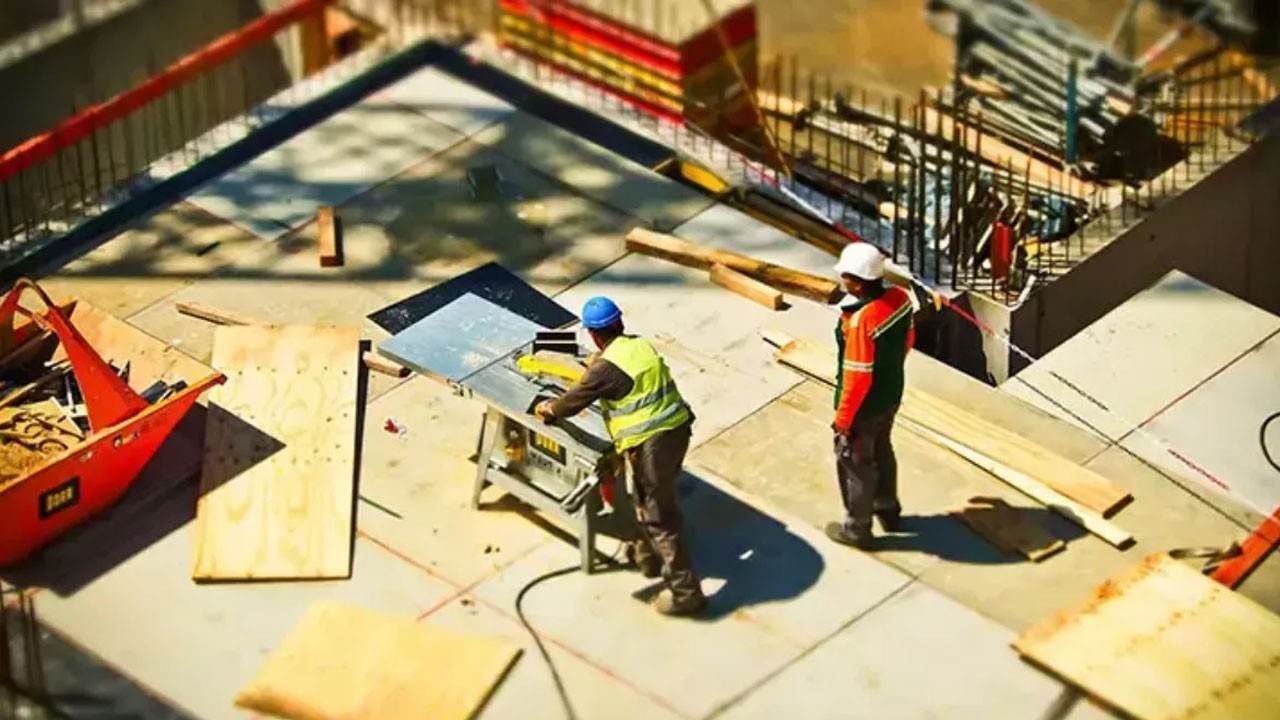 Kaçak işçi çalıştıranlar yandı! Yeni yaptırım paketi geliyor