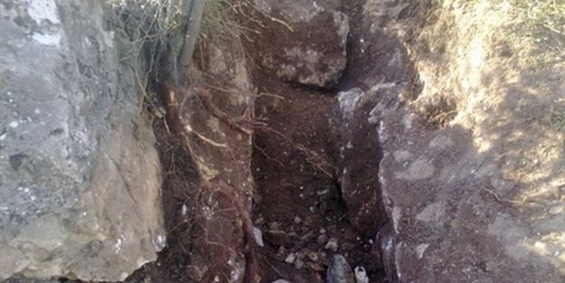 Kaçak kazı yapan 3 kişi suçüstü yakalandı