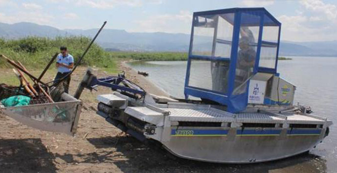 Kaçak midye avcıları amfibik araçla enselendi