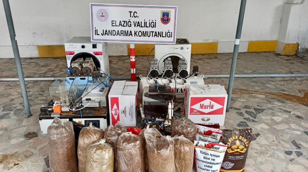Kaçak sigara imalathanesine baskın: 2 gözaltı 