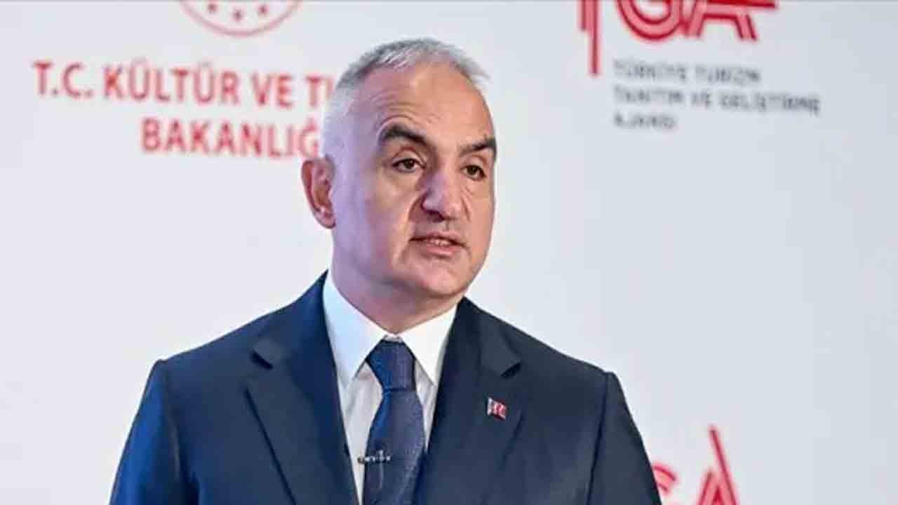 Kaçakçılara geçit yok! Türkiye’nin tarihi mirası sınırda kurtarıldı: Sikke ve figürler İtalya’ya kaçırılmak üzereyken Çeşme’de yakalandı!