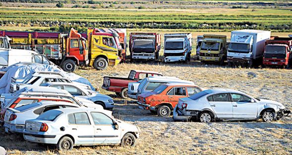 Kaçakçılıkta kullanılan 10 bin araç parkta